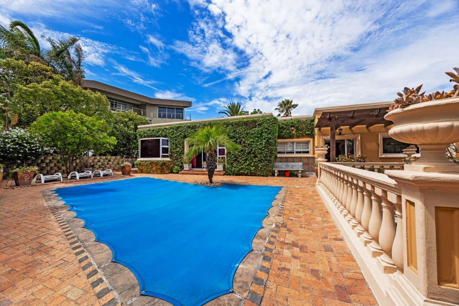 4 Bedroom Property for Sale in Plattekloof Western Cape